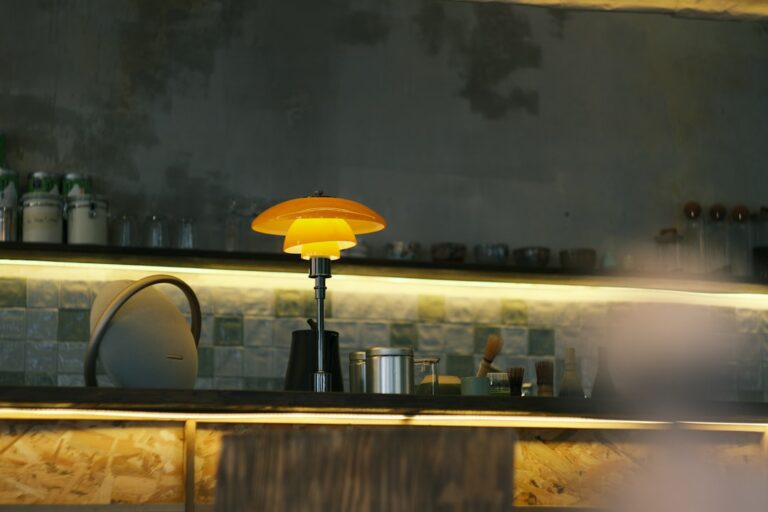 Mixing Bulbs Across One Room Without It Looking Like a Mistake - light & lamps