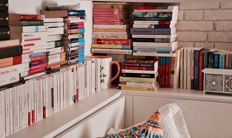 What I Actually Learned About the Rule of Three - shelves & display